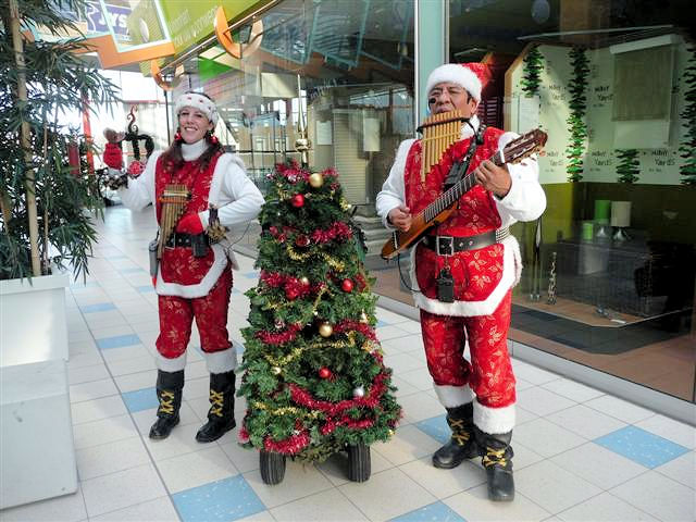 Fiesta de Navidad. www.zorg-artiesten.nl